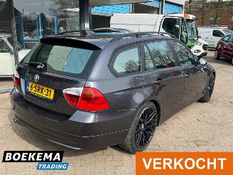 BMW 3-serie 320i High Exe Automaat Panorama Leer Stoelverw. picture 2