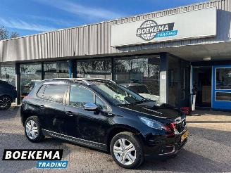 Schadeauto Peugeot 2008 1.2 PureTech Allure Navigatie Camera Climate 2018/12