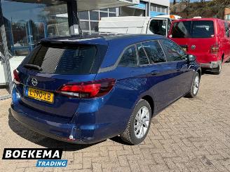 Opel Astra Sports Tourer 1.2 Edition Navigatie Cruise Climate picture 2
