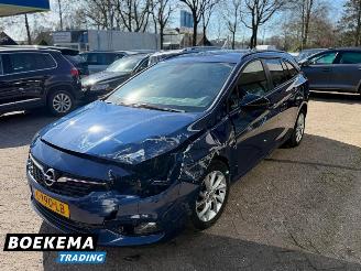 Opel Astra Sports Tourer 1.2 Edition Navigatie Cruise Climate picture 4
