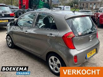 Kia Picanto 1.0 CVVT Business Navigatie Airco picture 3