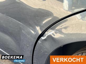 Citroën C3 1.2 PureTech Selection Automaat Navigatie Airco Cruise F1 picture 6