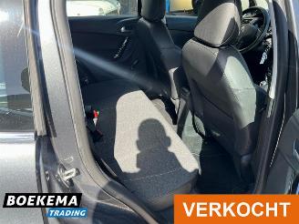 Citroën C3 1.2 PureTech Selection Automaat Navigatie Airco Cruise F1 picture 15