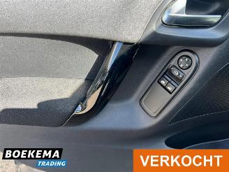 Citroën C3 1.2 PureTech Selection Automaat Navigatie Airco Cruise F1 picture 12