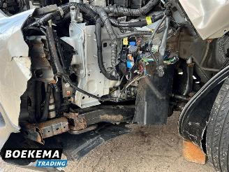 Nissan Qashqai 1.2 Connect Edition Automaat Navigatie Climate Cruise picture 10