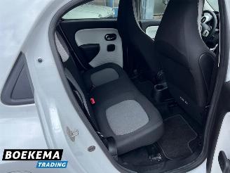 Renault Twingo R80 E-Tech Equilibre 22 kWh Navigatie Cruise picture 15