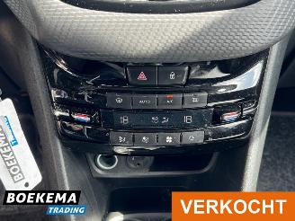 Peugeot 2008 1.6 VTi Allure Navigatie picture 25