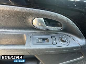 Volkswagen Up! 1.0 High Up! BlueMotion Airco Cruise picture 15