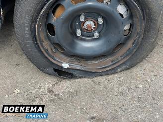 Peugeot e-208 EV Active 50 kWh Apple-Car Cruise PDC picture 8