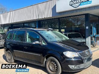 Damaged car Volkswagen Touran 2.0 TDI 170PK Highline Stoelverw. Cruise Climate 2008/5