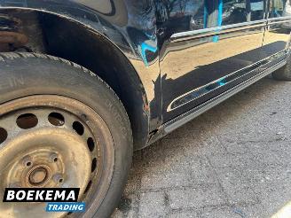 Volkswagen Touran 2.0 TDI 170PK Highline Stoelverw. Cruise Climate picture 6