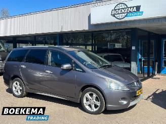Unfallwagen Mitsubishi Grandis 2.4-16V InSport 7-Peroons Climate Cruise LPG 2011/1