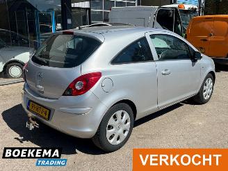 Opel Corsa 1.4 16V Business Automaat Airco Cruise picture 2