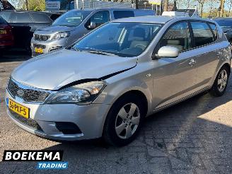 Kia Cee d cee'd 1.4 CVVT X-tra Airco 5-Deurs picture 4