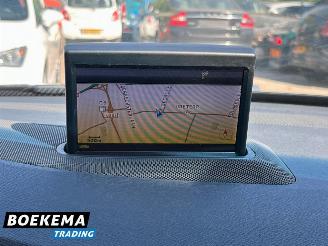 Volvo V-70 2.5T Kinetic 230PK Automaat Leer Navigatie Cruise picture 23