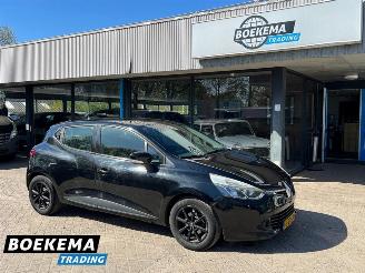Voiture accidenté Renault Clio 0.9 TCe Expression Navigatie Airco 2015/3
