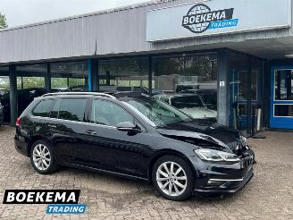 skadebil auto Volkswagen Golf 1.4 TSI 150PK Highline DSG Panorama Virtual Stoel/Stuurverw Massage Camera Trekhaak 2017/5
