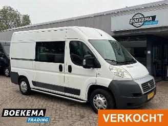 krockskadad bil bedrijf Fiat Ducato 35H 2.3 MultiJet Gran Volume DoKa 5-Peroons Navigatie Airco Cruise 2014/1