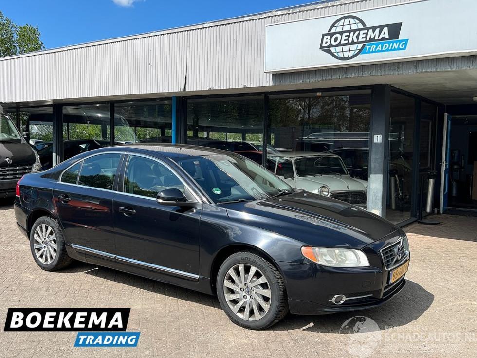 Volvo S-80 2.0 D3 Momentum Automaat Navigatie Leer Cruise