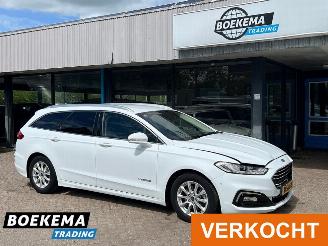 Unfallwagen Ford Mondeo Wagon 2.0 IVCT HEV Titanium ACC Sony Camera Stoelverwarming Navigatie 2020/6