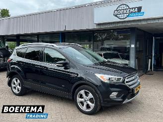 Auto incidentate Ford Kuga 1.5 EcoBoost Titanium 4WD Automaat Navigatie Stoel + Stuurverwarming 2017/1