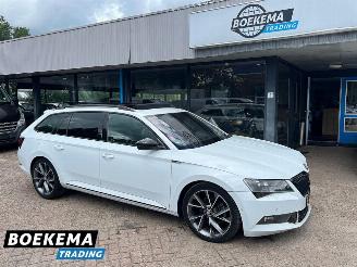 krockskadad bil auto Skoda Superb Combi 1.4 TSI Sportline DSG Panorama Memory Keyless Canton 2018/4