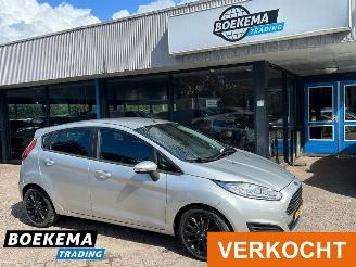 krockskadad bil auto Ford Fiesta 1.5 TDCi Style Lease Navigatie Cruise Airco 5-Deurs 2016/1