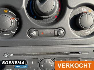 Renault Clio 1.2 TCe Special Line Navigatie Airco picture 23