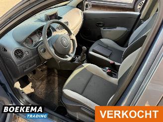 Renault Clio 1.2 TCe Special Line Navigatie Airco picture 11