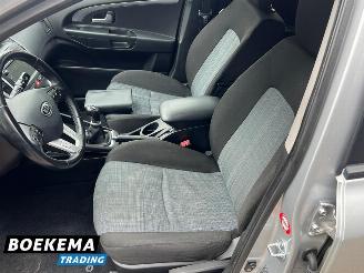 Kia Cee d cee'd 1.4 CVVT Seven Navigatie Airco Cruise Trekhaak picture 14