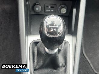 Kia Cee d cee'd 1.4 CVVT Seven Navigatie Airco Cruise Trekhaak picture 27