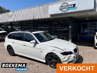 Damaged car BMW 3-serie 330xd Dynamic Exe Automaat Panorama Climate Cruise Navigatie 2006/10