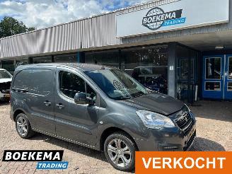 skadebil bedrijf Peugeot Partner 120 1.6 VTi 98 Pro Navigatie Camera Airco Schuifdeur 2017/3