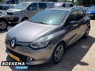 Renault Clio Estate 1.5 dCi ECO Night&Day Navigatie Cruise PDC Trekhaak picture 4