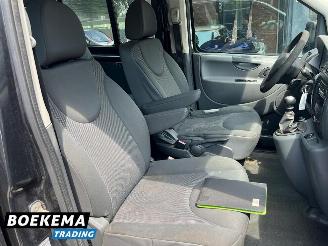 Peugeot Expert 229 2.0 HDIF L2 DoKa 5-Persoons Airco PDC Trekhaak 2xSchuif picture 14