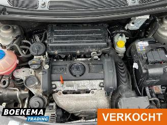 Skoda Fabia 1.6-16V Ambiente Automaat Airco Stoelverwarming PDC Trekhaak picture 11