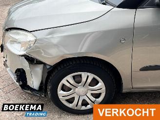Skoda Fabia 1.6-16V Ambiente Automaat Airco Stoelverwarming PDC Trekhaak picture 7