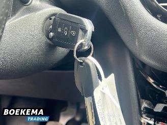 Peugeot 208 1.2 VTi Oxygo Cruise Navi Clima Trekhaak picture 24