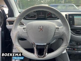 Peugeot 208 1.6 VTi Allure Stoelverwarming Navi Clima picture 14