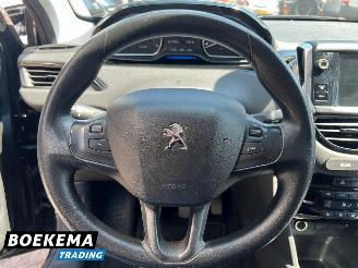 Peugeot 208 1.2 VTi Access Navi Cruise-Control Parkeersensoren Clima picture 16