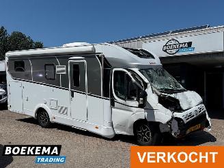Vaurioauto  campers Dethleffs  JUST T 7052 140PK Automaat Garage Enkele-Bedden Dakairco Luifel Zonnepaneel 2025/9