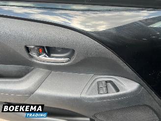 Peugeot 108 1.0 e-VTi Allure Cruise-Control Airco Elektrische ramen picture 16