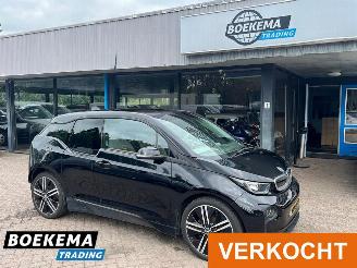 krockskadad bil auto BMW i3 Range Extender Panorama Stoelverwarming Navigatie 2015/12