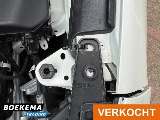 Mazda CX-30 2.0 e-SkyActiv-G M Hybrid HUD Navigatie Cruise picture 12