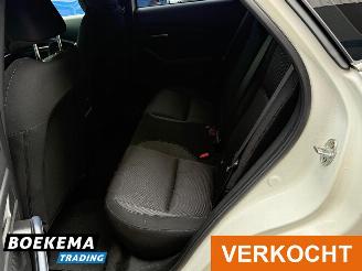Mazda CX-30 2.0 e-SkyActiv-G M Hybrid HUD Navigatie Cruise picture 17