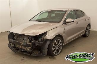krockskadad bil auto Hyundai I-30 1.4 T-GDI Fastback  94.851 km 2018/1