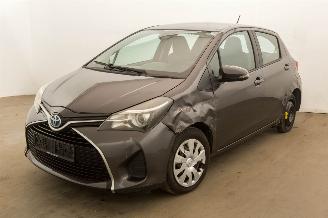 krockskadad bil auto Toyota Yaris 1.5 Automaat Clima Navi 2015/12