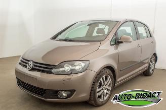 krockskadad bil auto Volkswagen Golf plus 1.6 TDI Automaat 2009/9