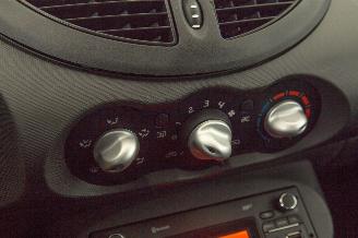 Renault Twingo 1.2 16V Collection Airco picture 10
