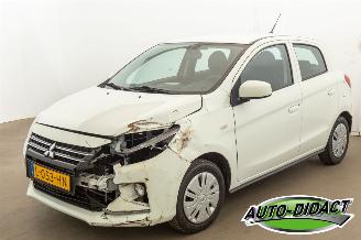 krockskadad bil auto Mitsubishi Space-star 1.2 Cool+ 53.757 km 2021/5